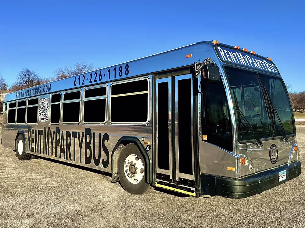The-Platinum-Party-Bus-Wedding-Rental-Minneapolis-MN