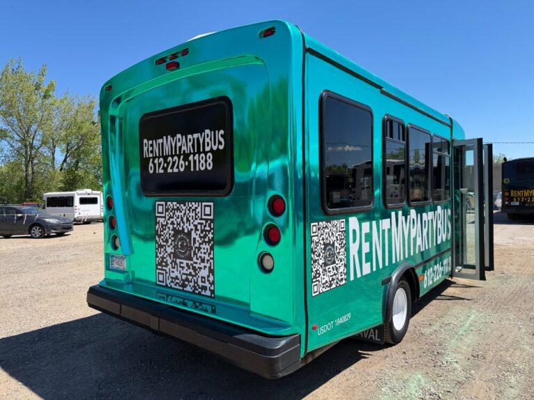 The Emerald Party Bus 7 Bachelorette
