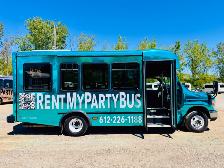 The Emerald Party Bus 8 Bachelorette